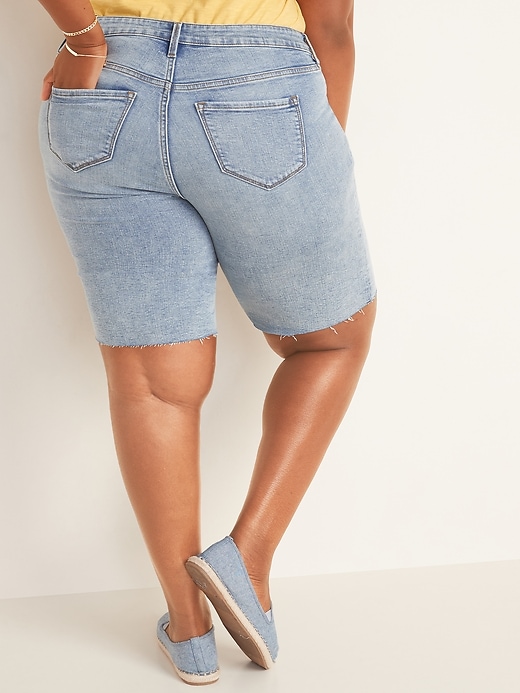 Image number 2 showing, Mid-Rise Secret-Slim Pockets Plus-Size Jean Bermuda Shorts - 9-inch inseam