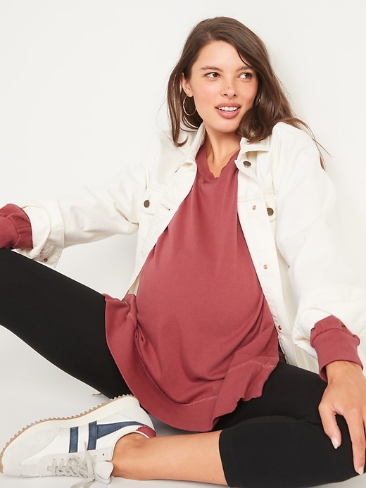 Image number 3 showing, Maternity Full-Panel Cropped Leggings