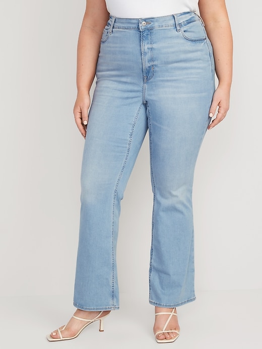 Image number 7 showing, FitsYou 3-Sizes-In-One Extra High-Waisted Flare Jeans for Women